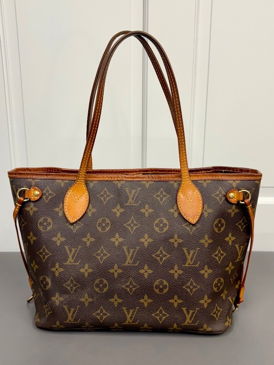 Louis Vuitton Handbags - Louis Vuitton Neverfull PM Monogram Canvas